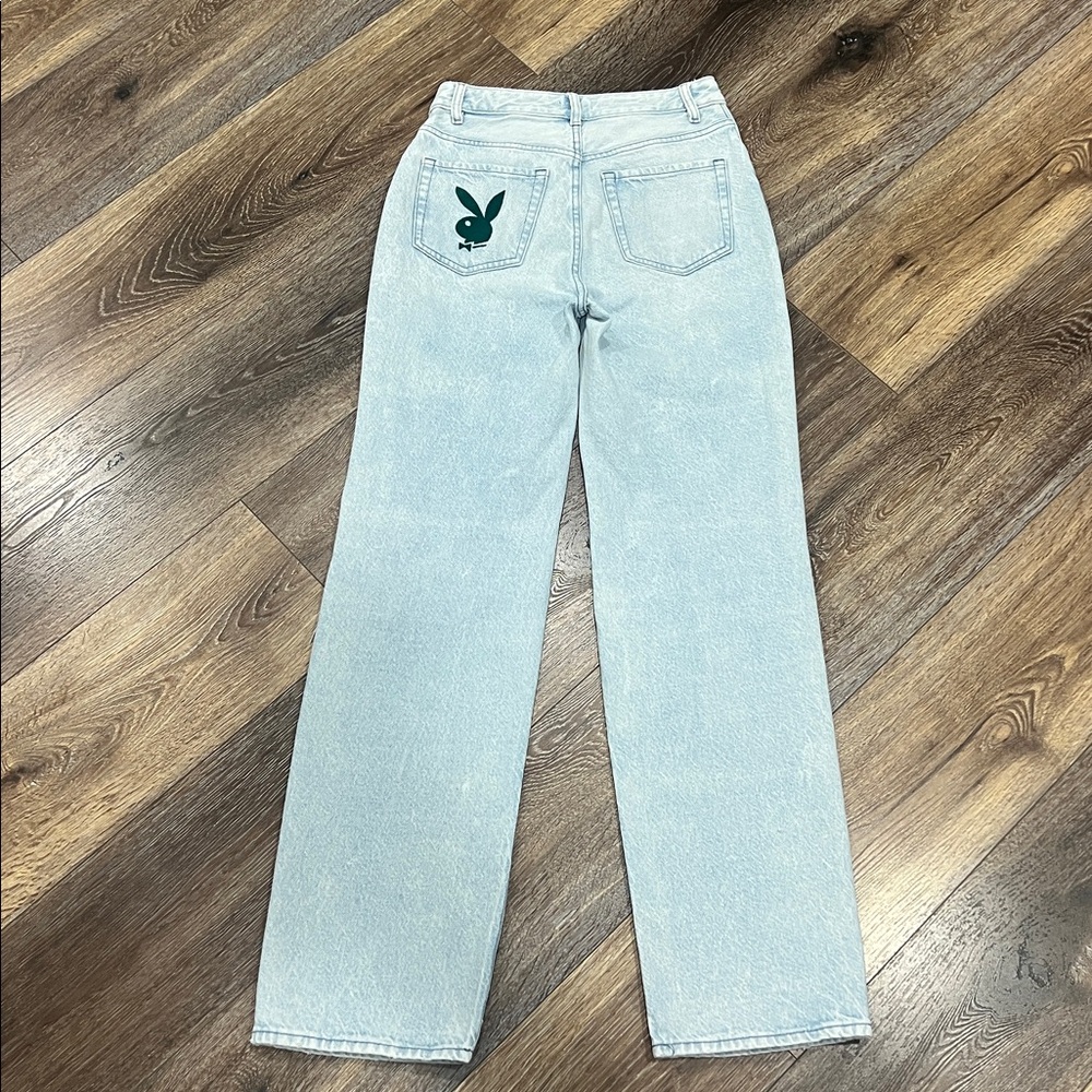 PLAYBOY BY PACSUN Cloud Ten V Dip Boyfriend Distressed Ripped Jeans - Picture 8 of 14